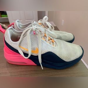 Nike Air Max Motion Women's